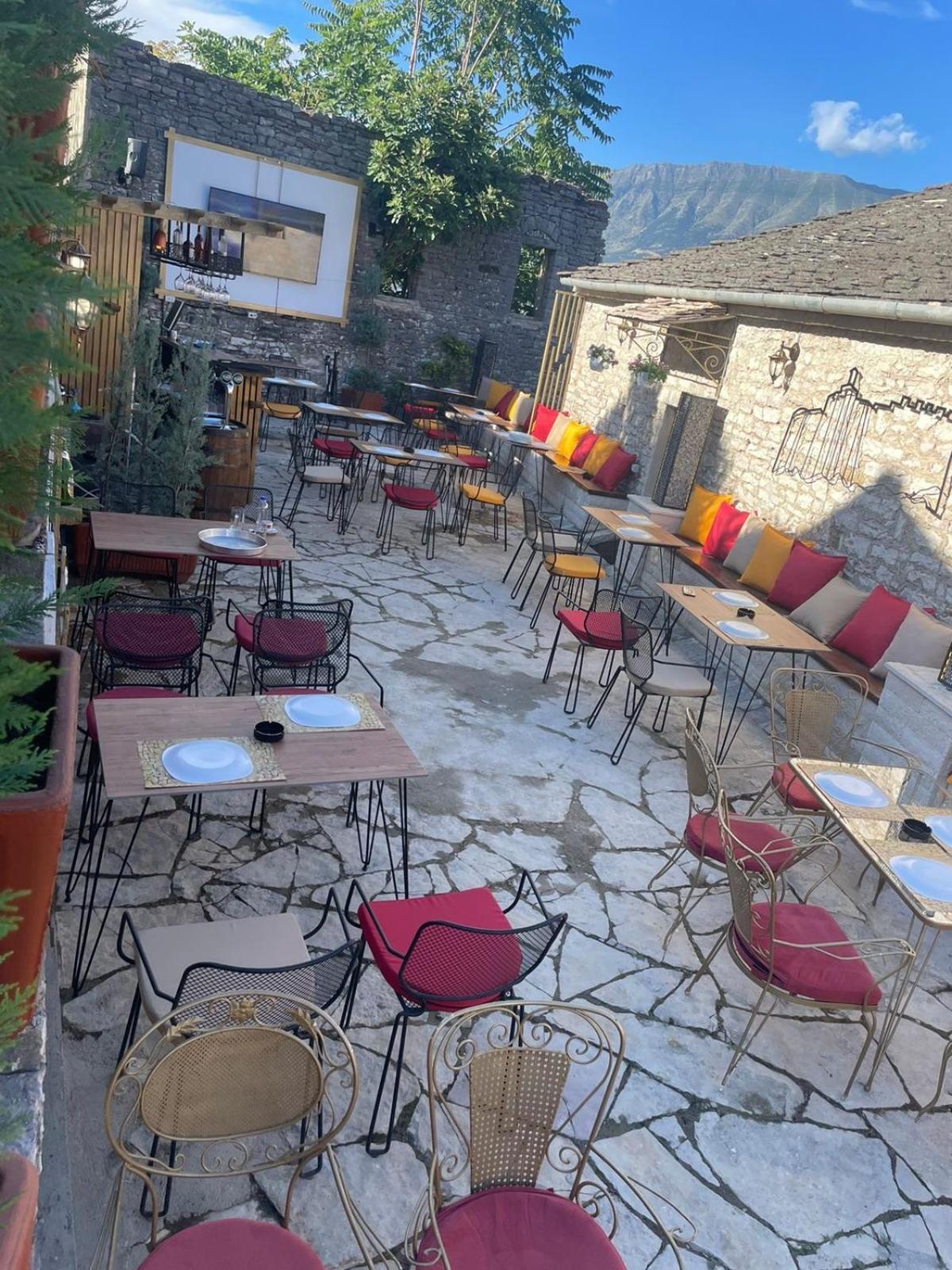 Hotel Ss Kekezi Gjirokastër Eksteriør bilde