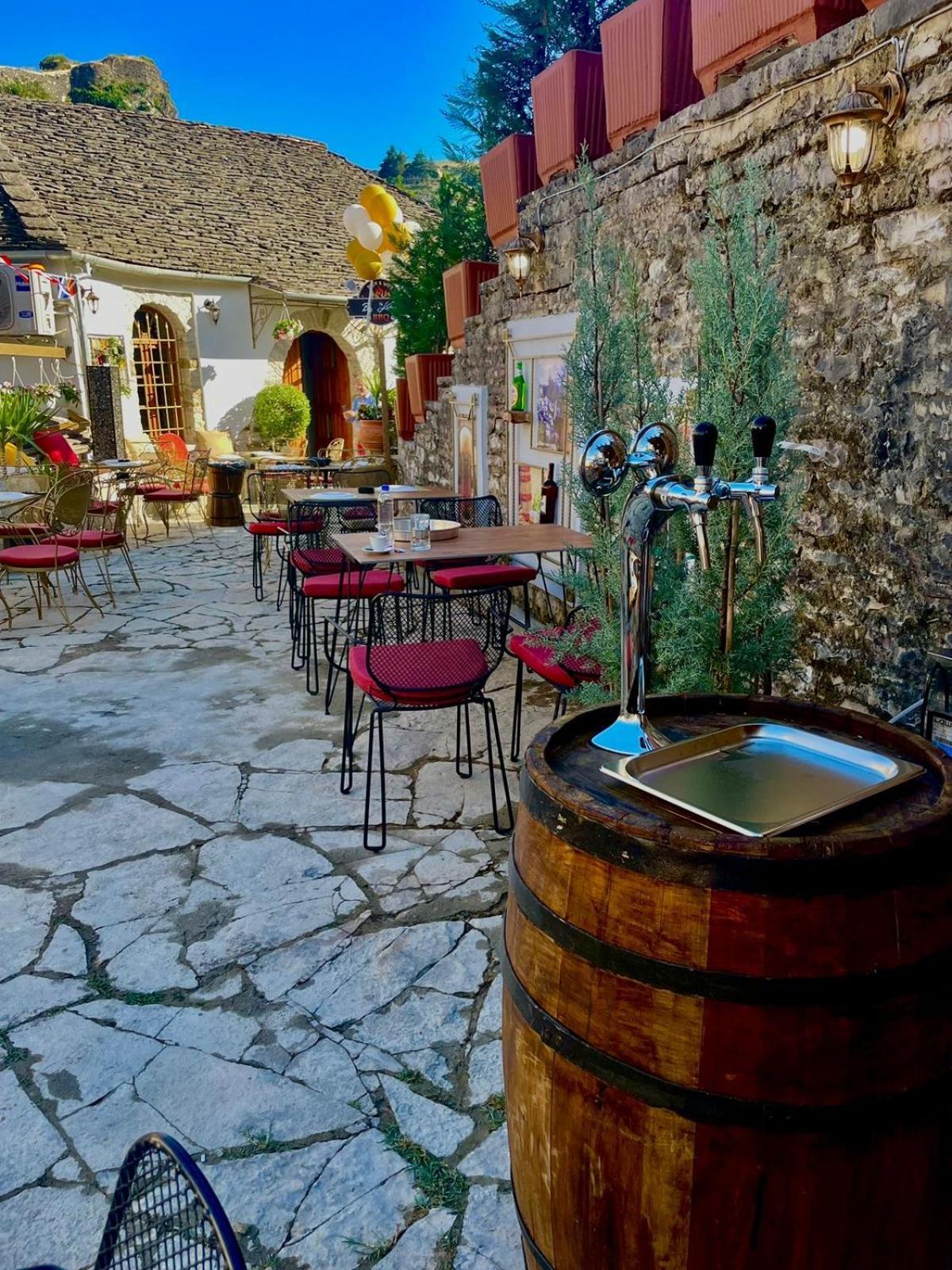 Hotel Ss Kekezi Gjirokastër Eksteriør bilde